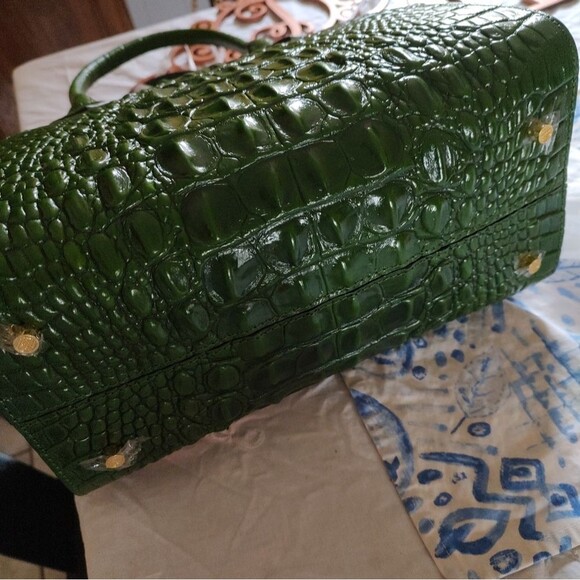 Green Croc Embossed Leather Satchel Shoulder Statement Bag. Quiet Luxury. - Picture 6 of 11